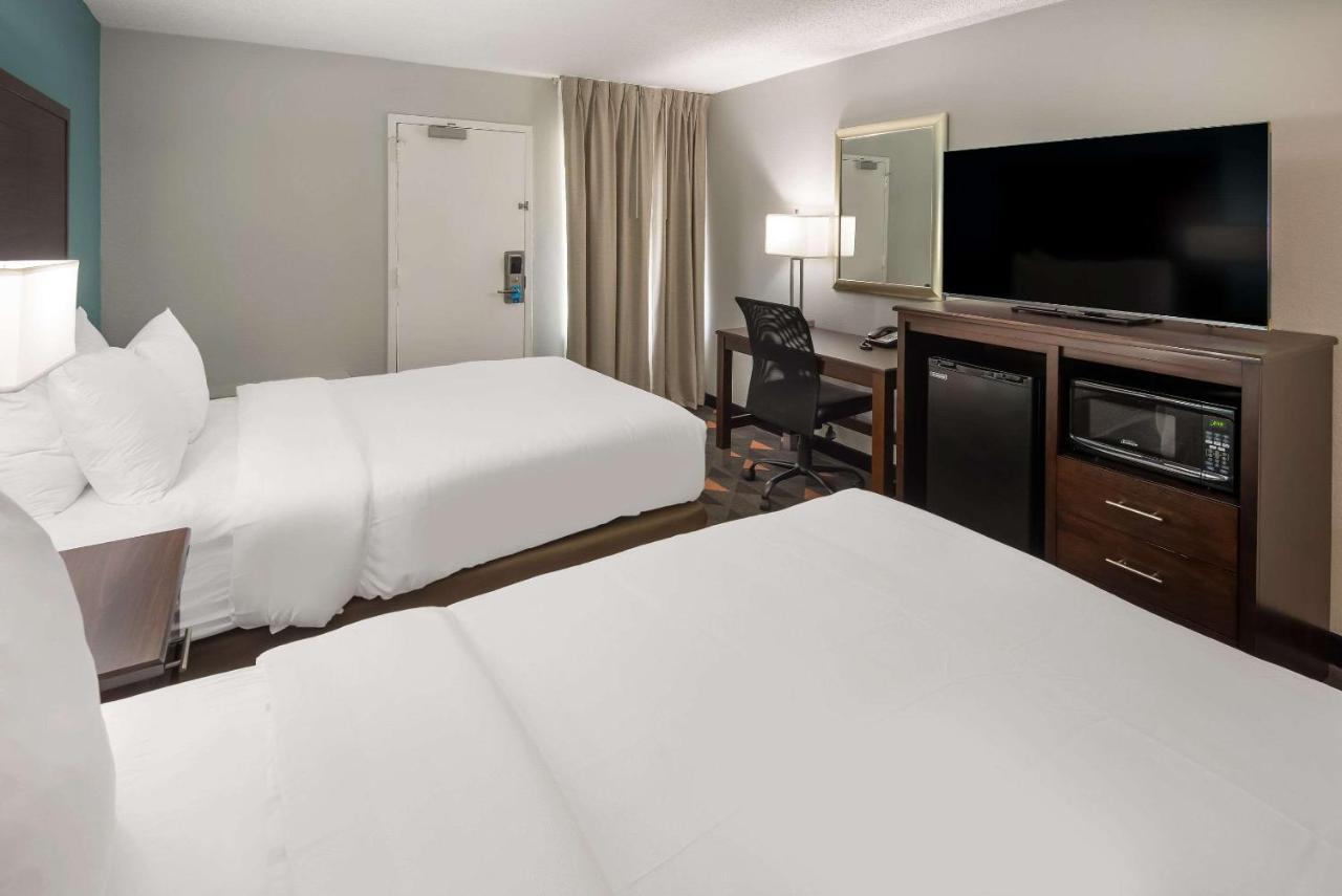 Hotel Clarion Pointe Indianapolis Northeast Castleton Exteriér fotografie