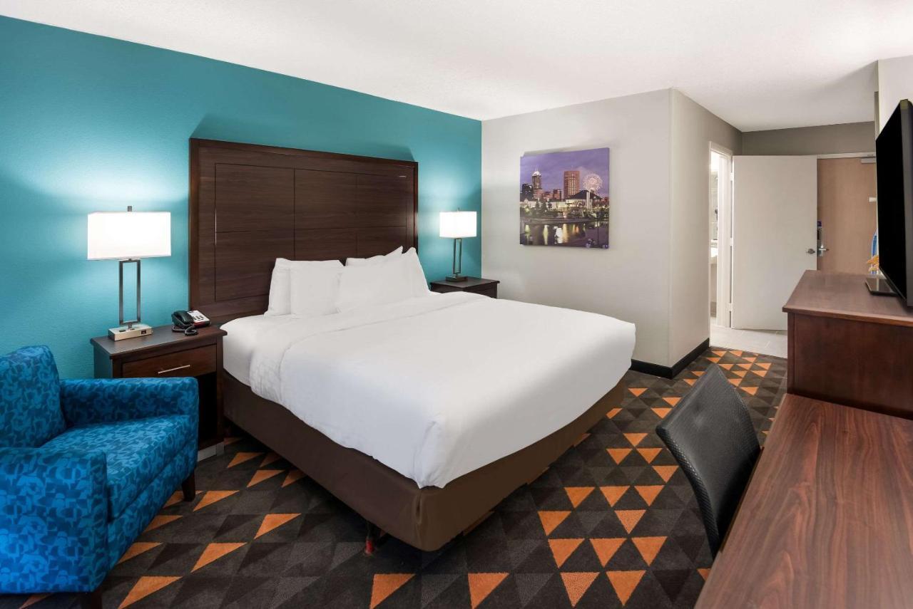 Hotel Clarion Pointe Indianapolis Northeast Castleton Exteriér fotografie