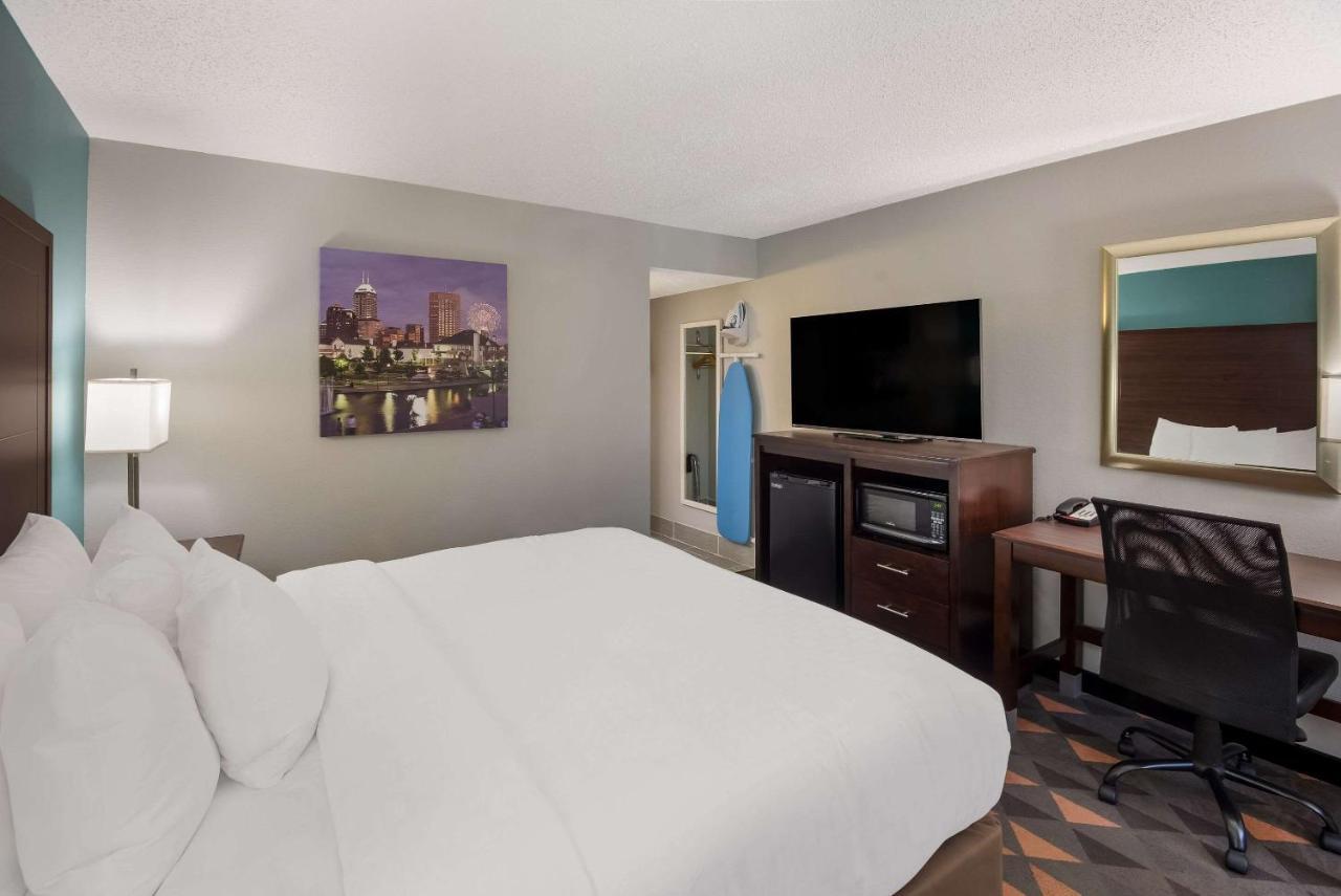 Hotel Clarion Pointe Indianapolis Northeast Castleton Exteriér fotografie